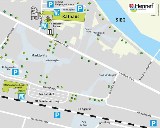 Karte mit Parkplätzen und öffentlichen Toiletten auf dem Weg zur Tourist-Information